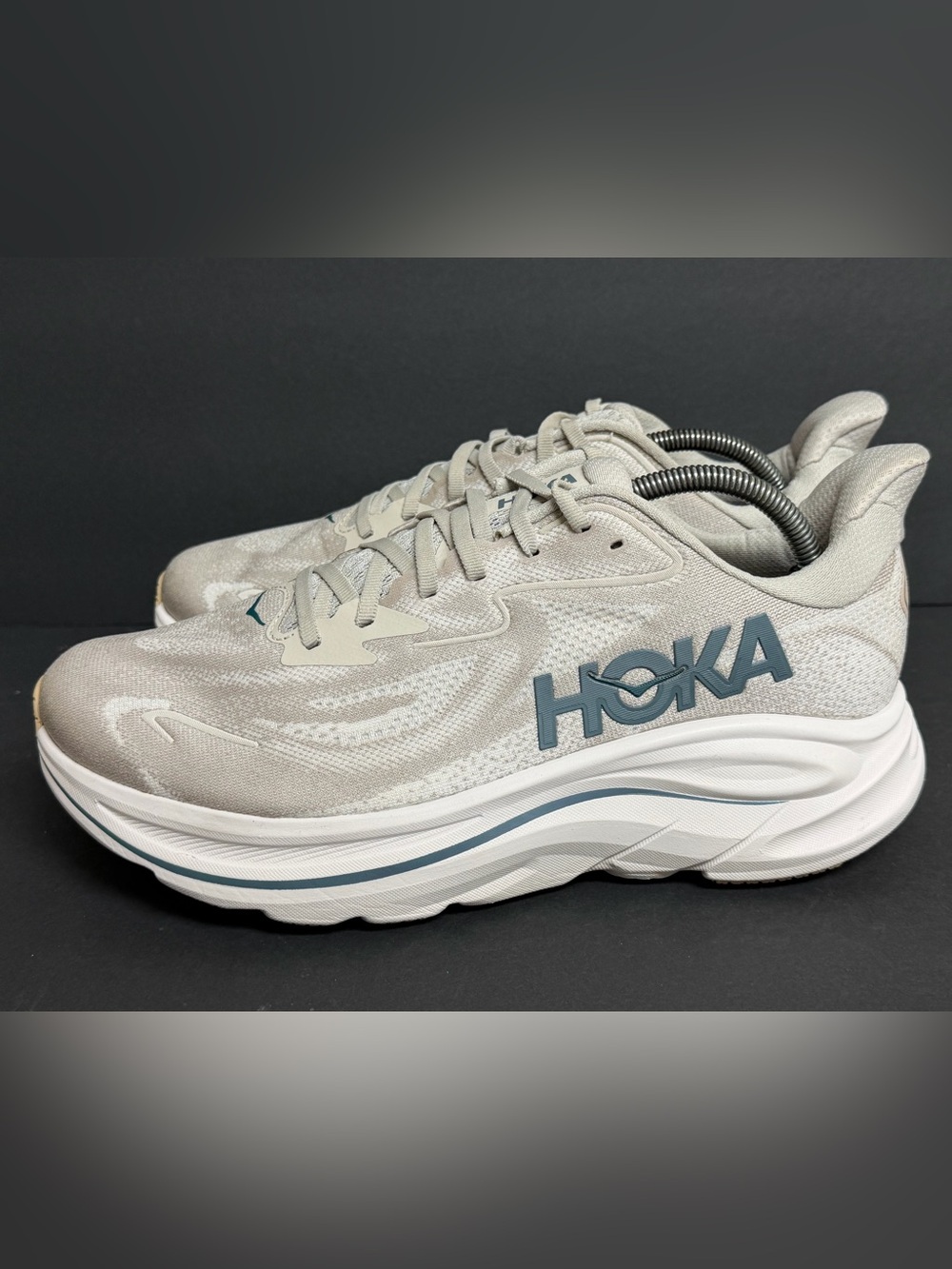 Hoka Clifton 10 X-Wide Men's Size 10 4E Putty/Grout Running Sneakers WORN ONCE